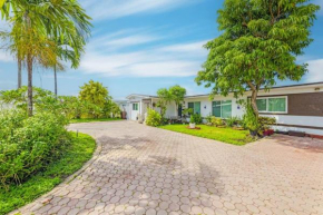 Private Studio in West Hialeah